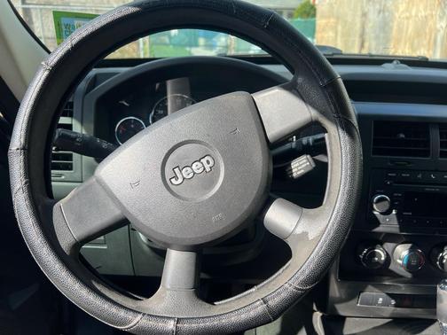 2010 Jeep Liberty Sport