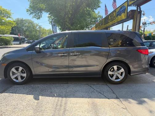 Gray 2018 Honda Odyssey EX-L