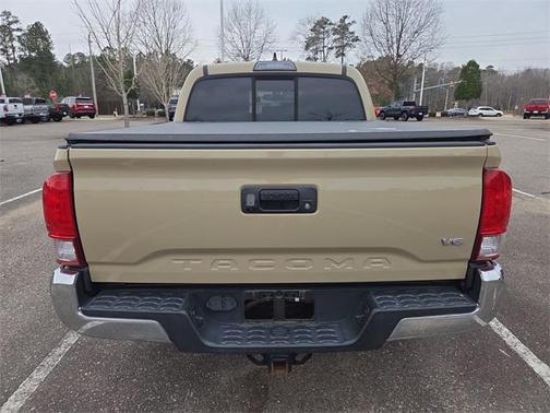 2016 Toyota Tacoma SR