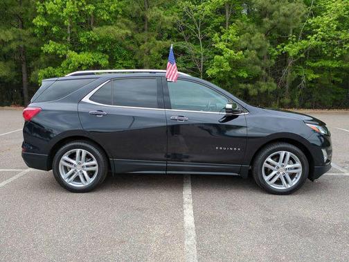 Midnight Blue Metallic 2020 Chevrolet Equinox Premier w/2LZ