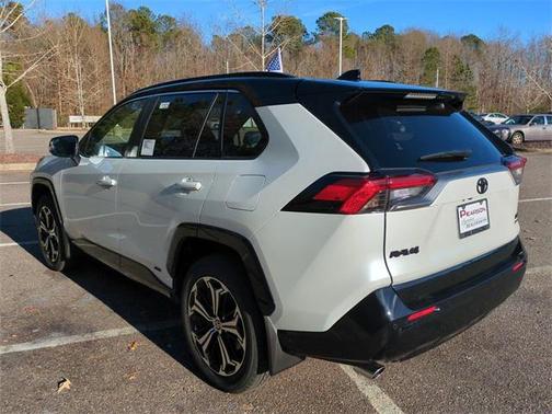 2025 Toyota RAV4 Hybrid SE