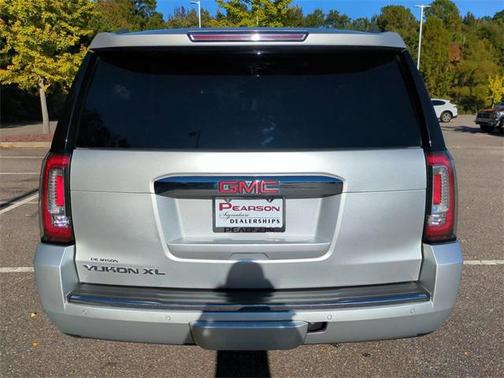 2017 GMC Yukon XL Denali