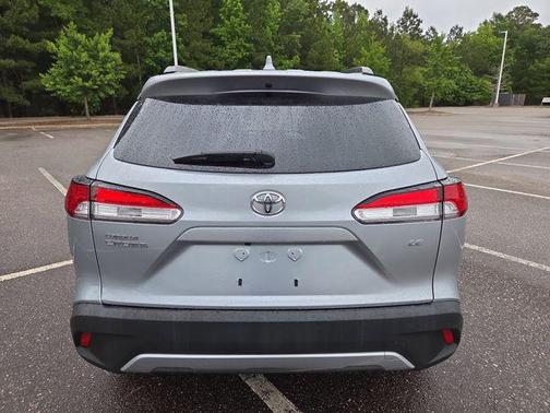Sonic Silver 2023 Toyota Corolla Cross LE