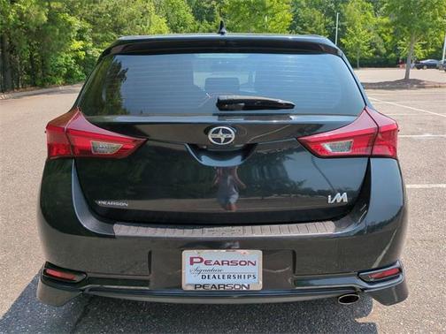 2016 Scion iM Base