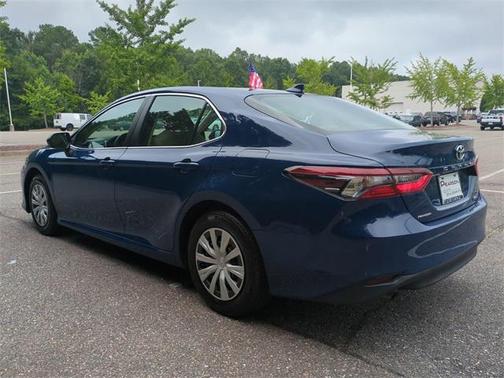 2024 Toyota Camry Hybrid LE