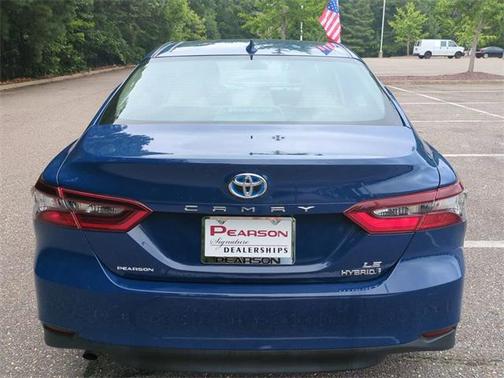 2024 Toyota Camry Hybrid LE