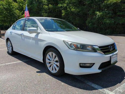 White Orchid Pearl 2013 Honda Accord EX