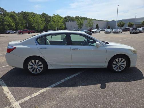 White Orchid Pearl 2013 Honda Accord EX