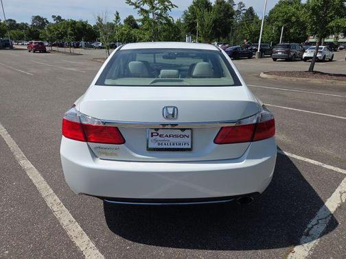 White Orchid Pearl 2013 Honda Accord EX
