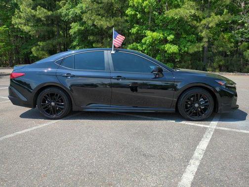 Midnight Black Metallic 2025 Toyota Camry SE