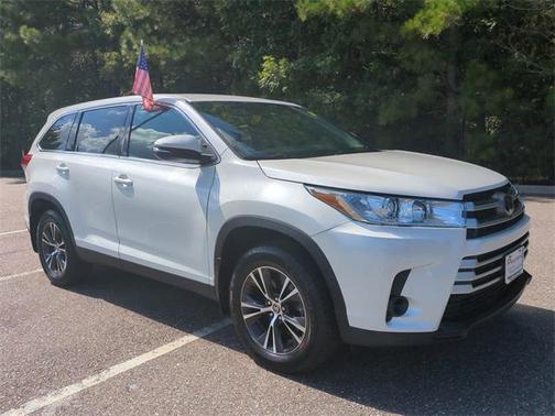 2019 Toyota Highlander LE