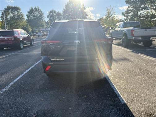 2024 Toyota Highlander XLE