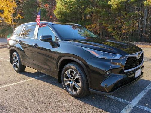 2024 Toyota Highlander XLE