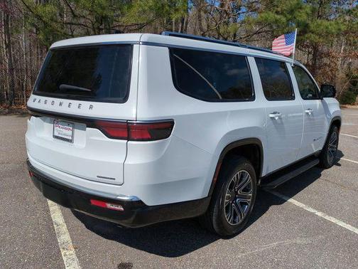 2024 Jeep Wagoneer L Series II 4x4
