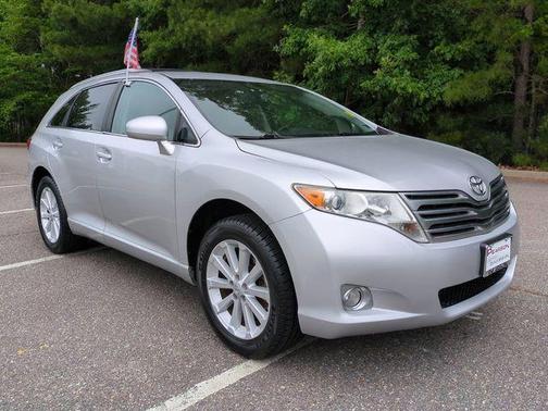 Classic Silver Metallic 2010 Toyota Venza Base