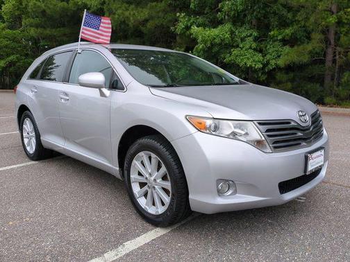 Classic Silver Metallic 2010 Toyota Venza Base
