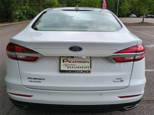 2020 Ford Fusion SE