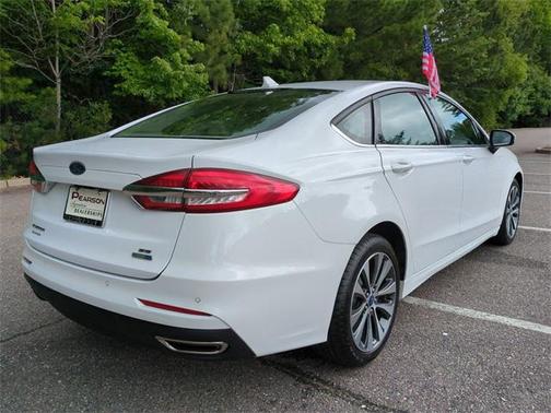 2020 Ford Fusion SE