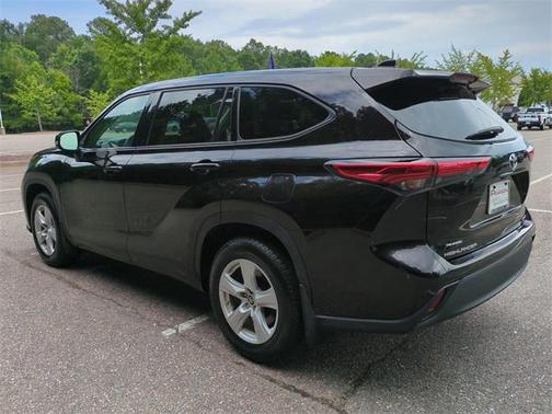 2021 Toyota Highlander LE
