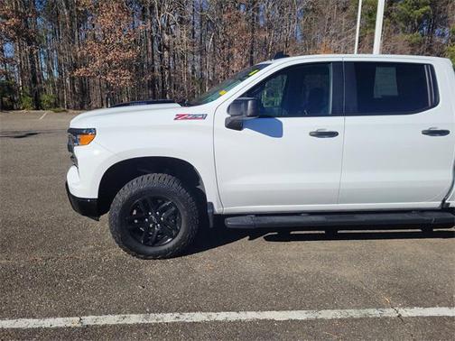2025 Chevrolet Silverado 1500 Custom Trail Boss