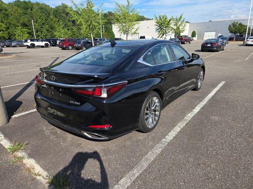 Obsidian 2020 Lexus ES 350 Luxury