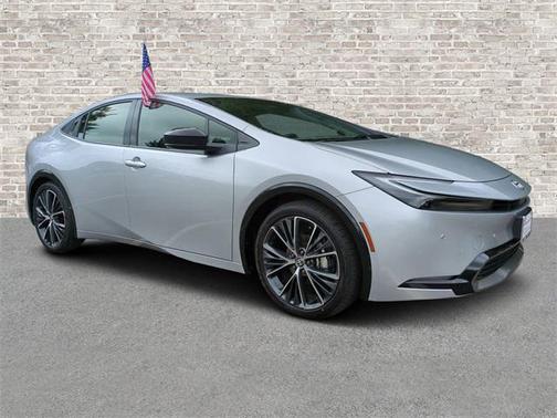 2025 Toyota Prius XLE