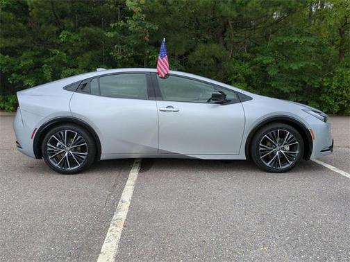2025 Toyota Prius XLE