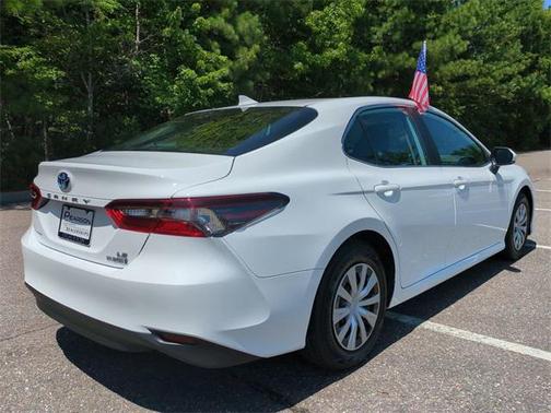 2024 Toyota Camry Hybrid LE