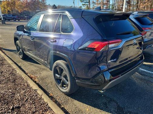 2021 Toyota RAV4 Hybrid SE