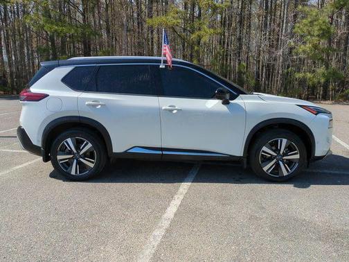 2022 Nissan Rogue Platinum