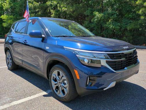 Dark Ocean Blue 2026 Kia Seltos LX