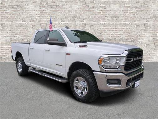 2021 RAM 2500 Big Horn Crew Cab 4x4 6'4' Box