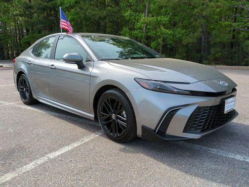 Heavy Metal 2025 Toyota Camry SE