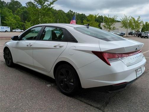 2023 Hyundai ELANTRA HEV Blue