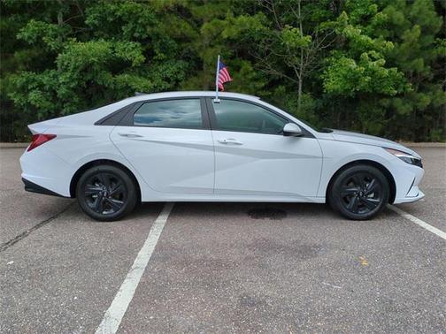 2023 Hyundai ELANTRA HEV Blue