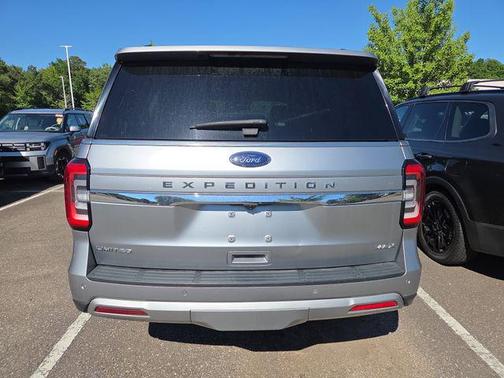 Iconic Silver Metallic 2024 Ford Expedition Max Limited
