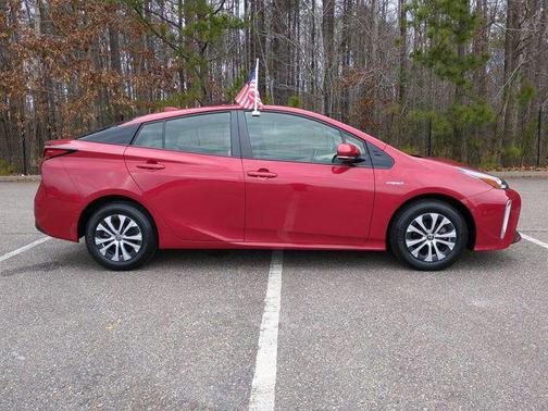 2020 Toyota Prius XLE