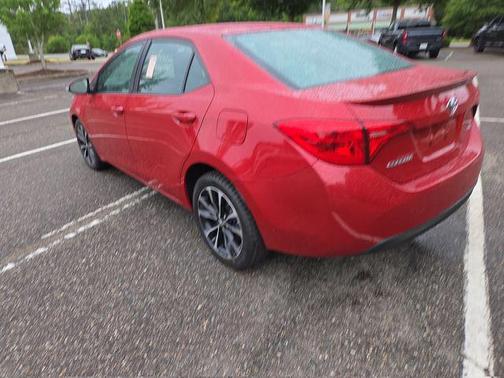 Barcelona Red Metallic 2019 Toyota Corolla SE