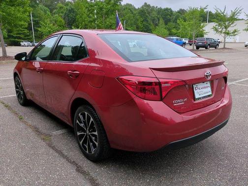 Barcelona Red Metallic 2019 Toyota Corolla SE