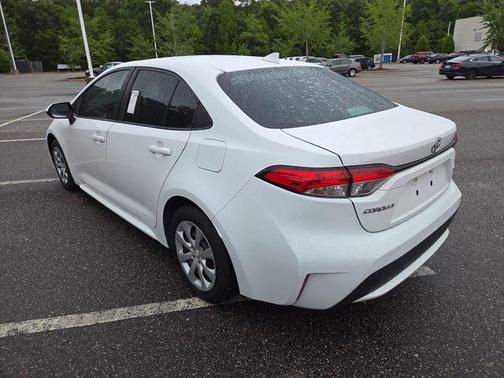 Super White 2021 Toyota Corolla LE