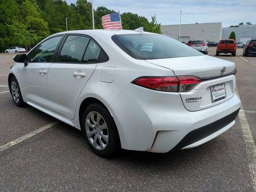 Super White 2021 Toyota Corolla LE