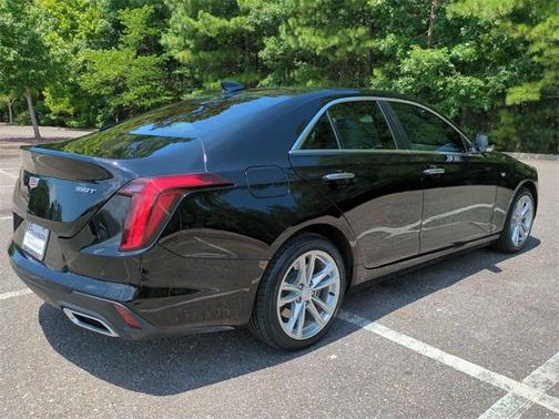 2023 Cadillac CT4 Luxury