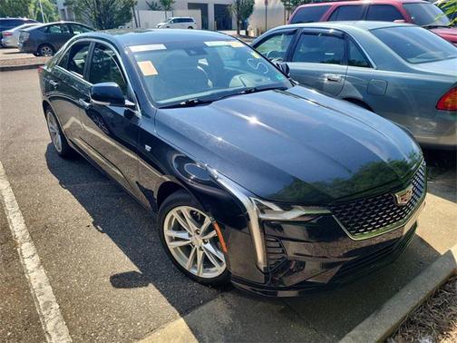 2023 Cadillac CT4 Luxury