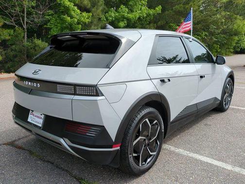 Cyber Gray 2024 Hyundai IONIQ 5 SEL