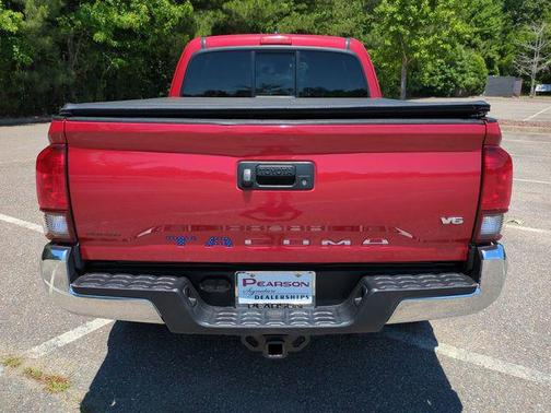 Barcelona Red Metallic 2018 Toyota Tacoma TRD Off Road