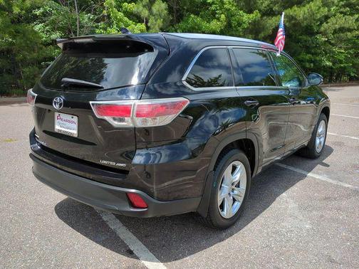 Attitude Black Metallic 2015 Toyota Highlander Limited