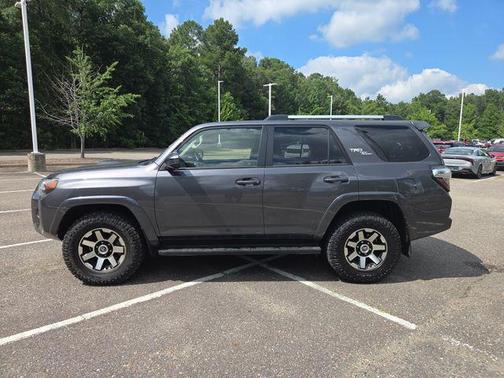 Magnetic Gray Metallic 2018 Toyota 4Runner TRD Off Road