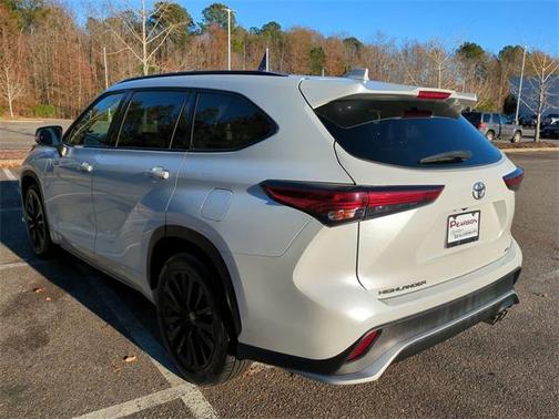 2023 Toyota Highlander XSE