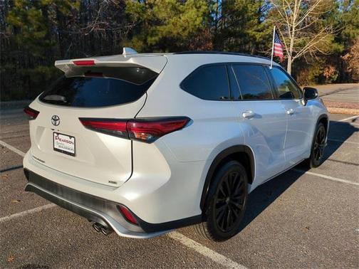 2023 Toyota Highlander XSE