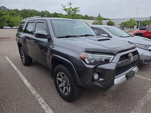 Magnetic Gray Metallic 2018 Toyota 4Runner TRD Off Road Premium